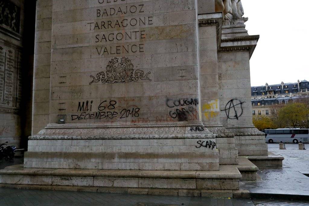 París