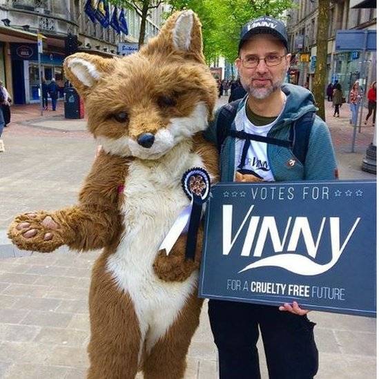 104542507veganvinny-43e8bc273cefeee15edb1ff251863426.jpg