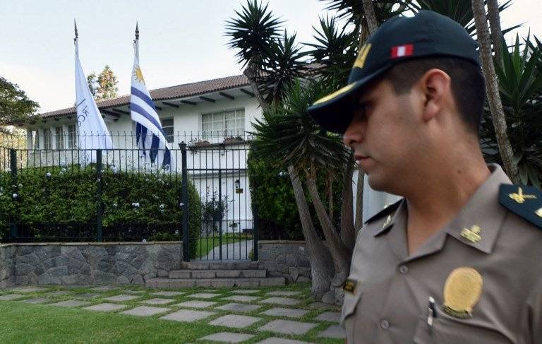 Embajada uruguaya en Lima