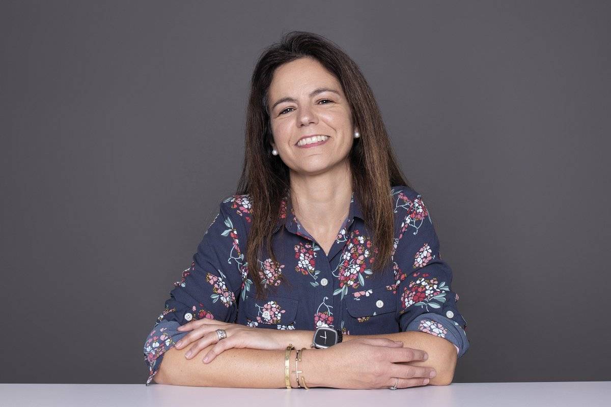 mujer impacta