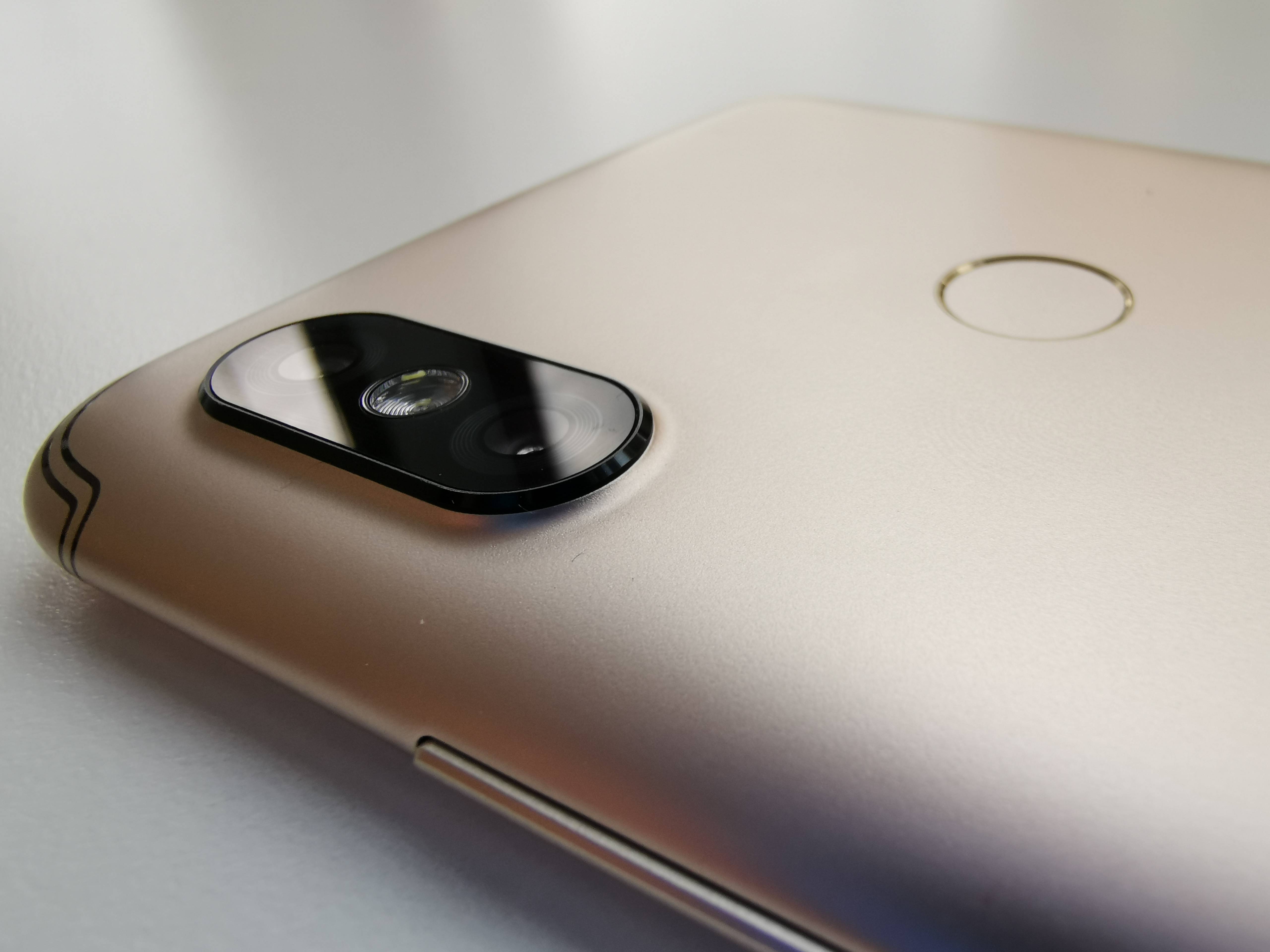 Xiaomi Redmi S2 Xiaomi Redmi S2