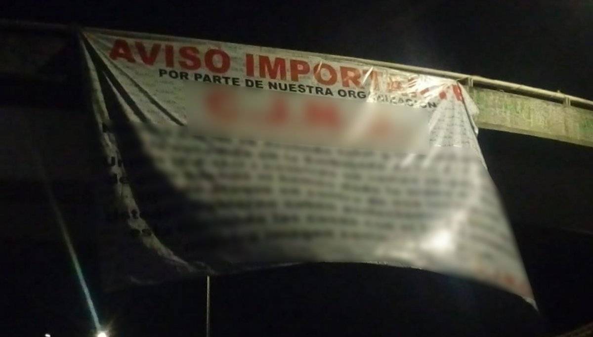Dejan narcomantas en la ZMG, cártel se deslinda de atentado a consulado