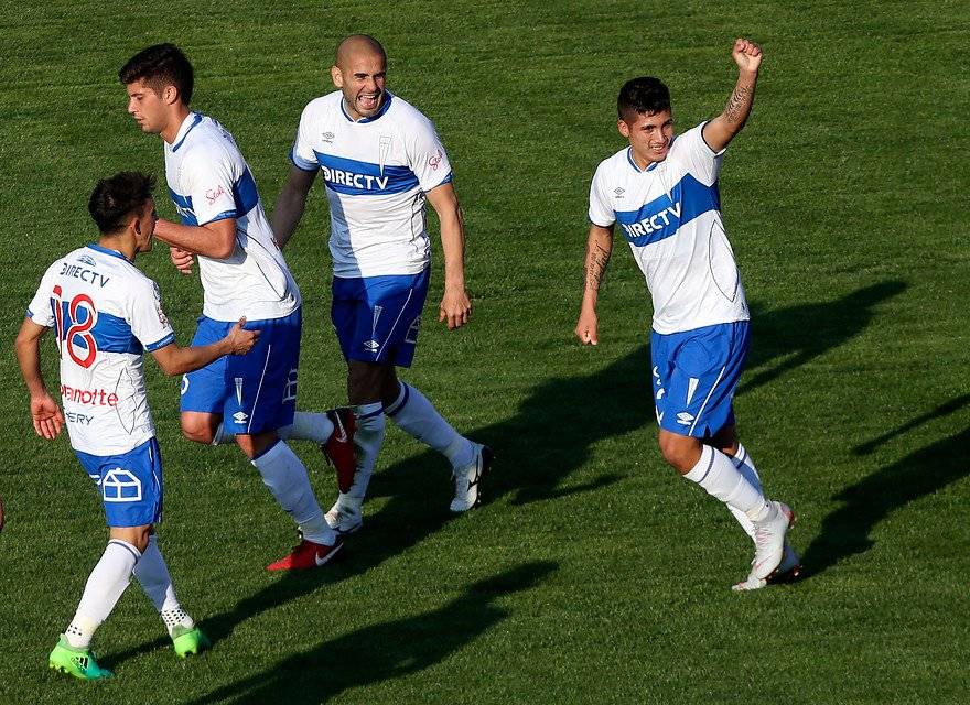 Carlos Lobos, pieza importante de la UC en un transcurso de la temporada, perdió protagonismo sobre el final de año / Foto: Agencia UNO