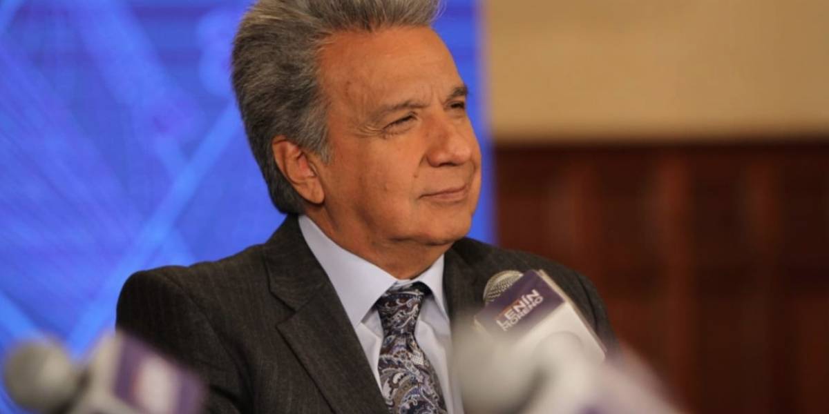 Asamblea de Ecuador acepta la renuncia de la vicepresidenta María Alejandra Vicuña Asamblea de Ecuador acepta la renuncia de la vicepresidenta María Alejandra Vicuña