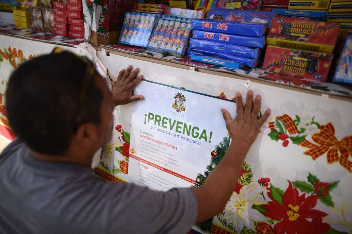 PDH supervisa ventas de productos pirotécnicos
