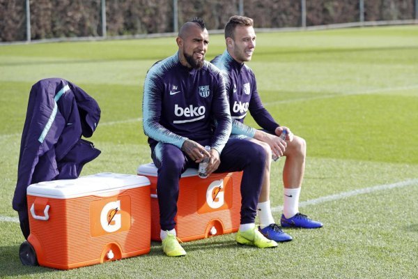 Vidal ya está bien y este jueves entrenó imagen FC Barcelona