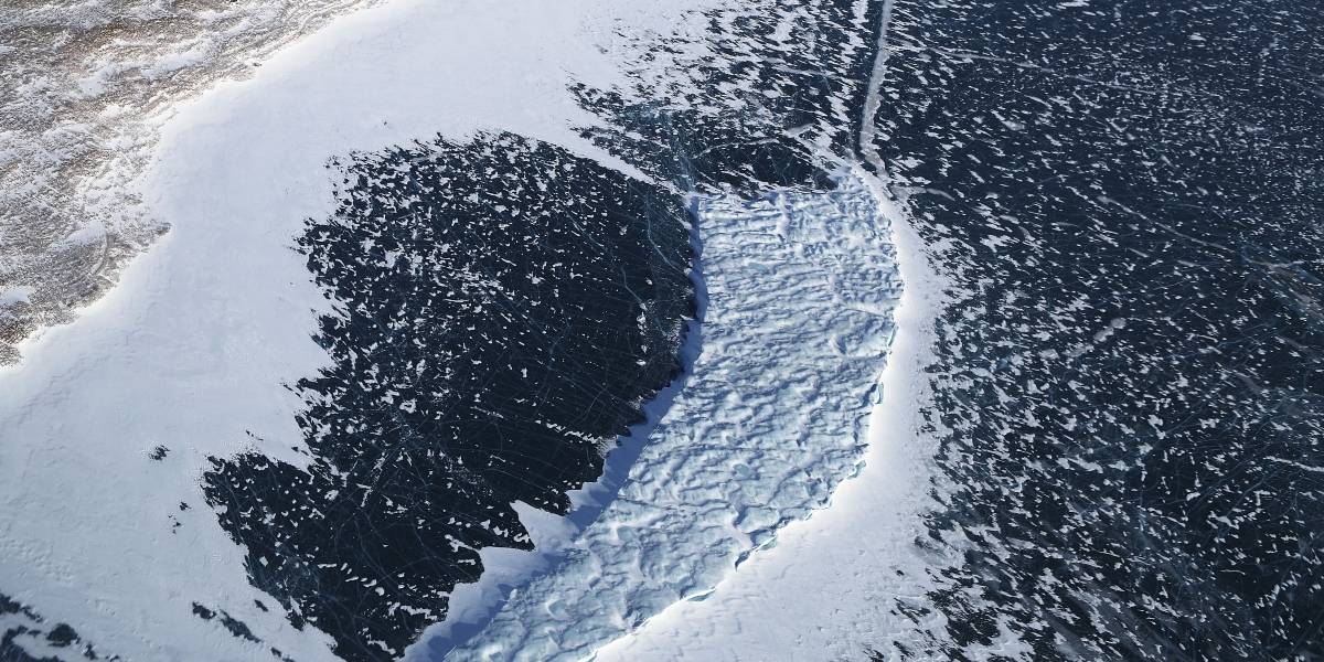 Científicos descubren un tipo de Hielo en el cual el agua que lo forma presenta propiedades extrañas