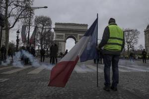 https://www.metroecuador.com.ec/ec/actualidad/2018/12/09/los-chalecos-amarillos-siguen-protestas-francia.html