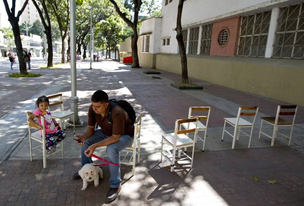 Sólo votó Maduro en las municipales AP