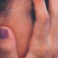 Hombre golpea y muerde a su pareja en Guaynabo
