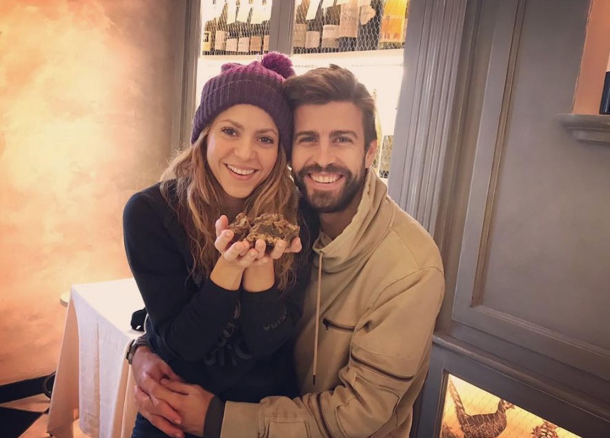 Shakira Shakira