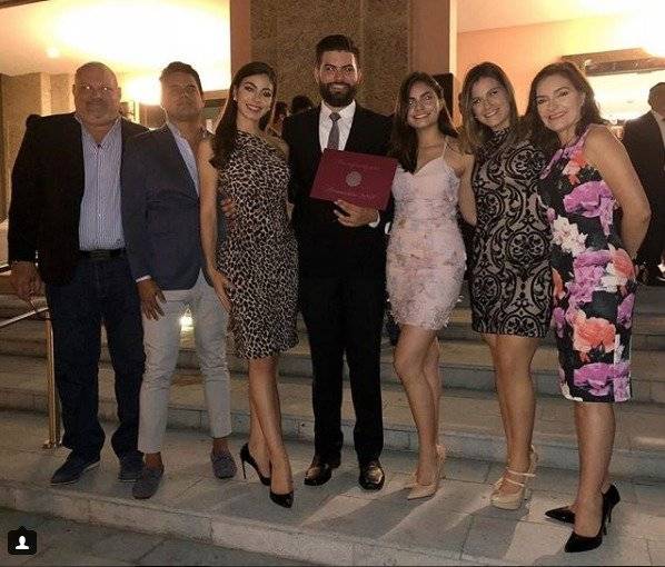 Virginia Limongi y su familia