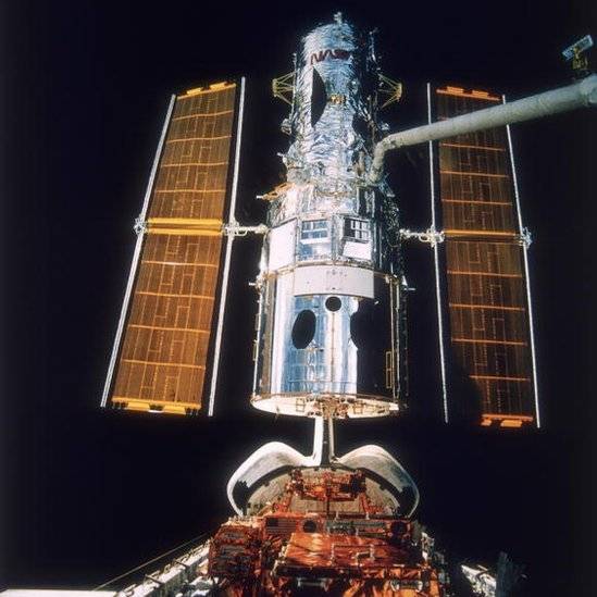 104760746hubble32-9a61a865b388b2490f3481024c55133c.jpg