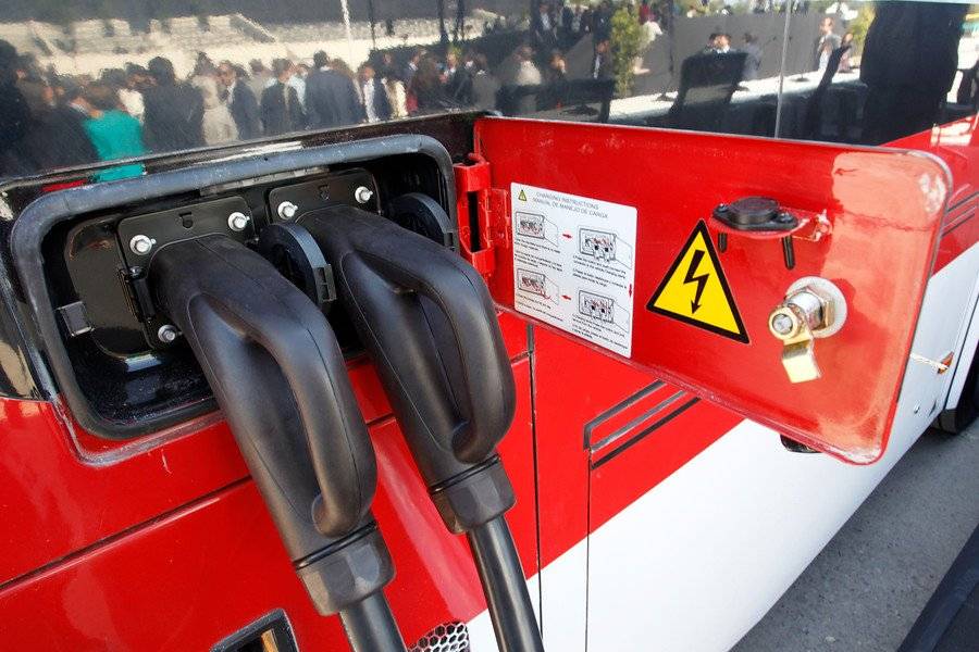 Sus baterías tardan de 3 a 4 horas en cargarse y dan una autonomía de hasta 250 km / Aton Chile