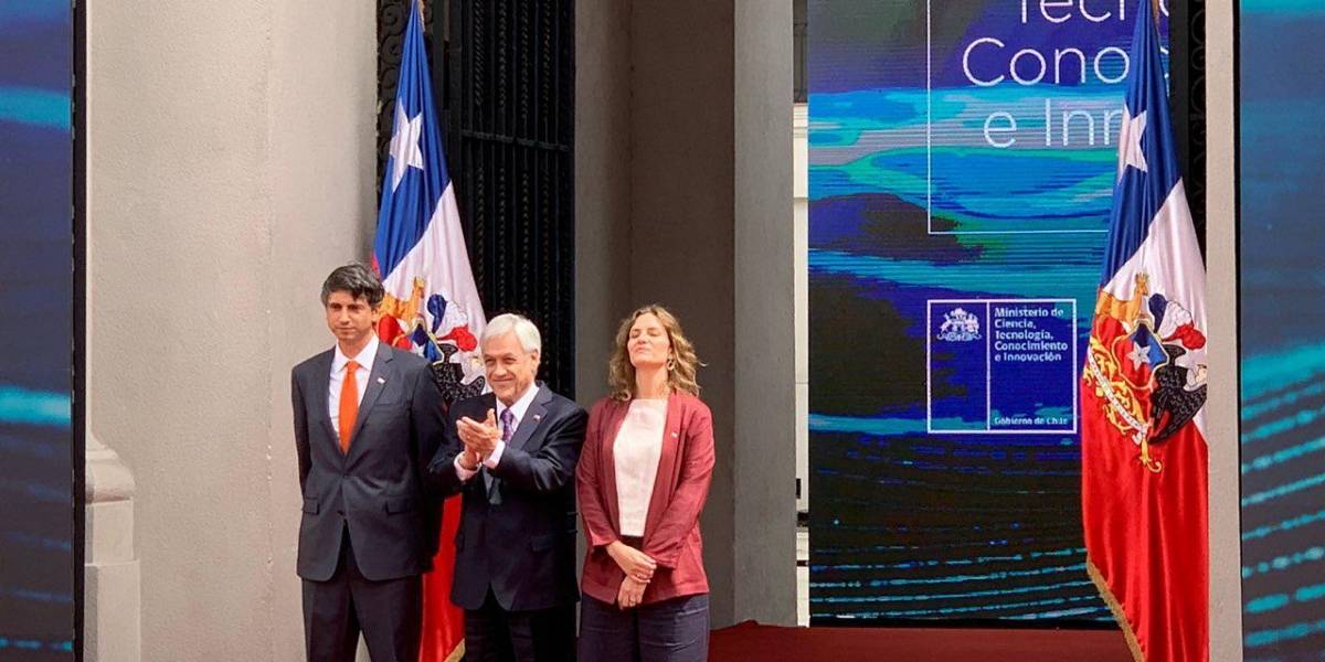 Ministro Andrés Couve y Subsecretaria Carolina Torrealba hablan tras la puesta en marcha del nuevo Ministerio