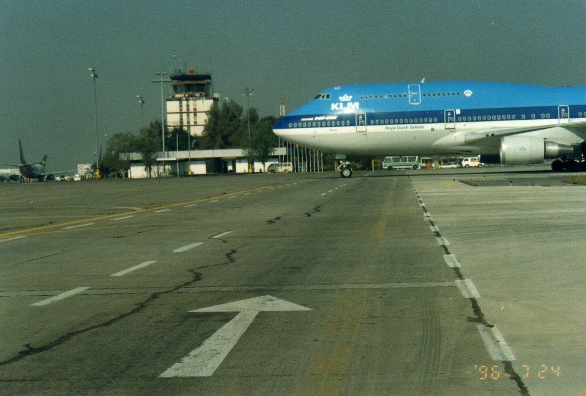 Aeropuerto en 1996 / Gentileza MOP