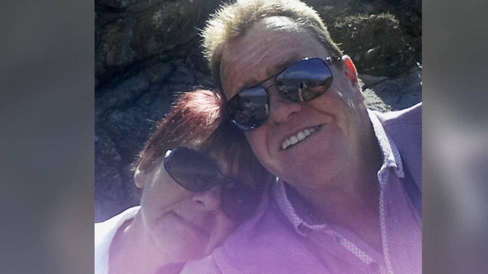 104723079peterandlorraine2-8c7743f5ecaaae7849791ee444ae225b.jpg