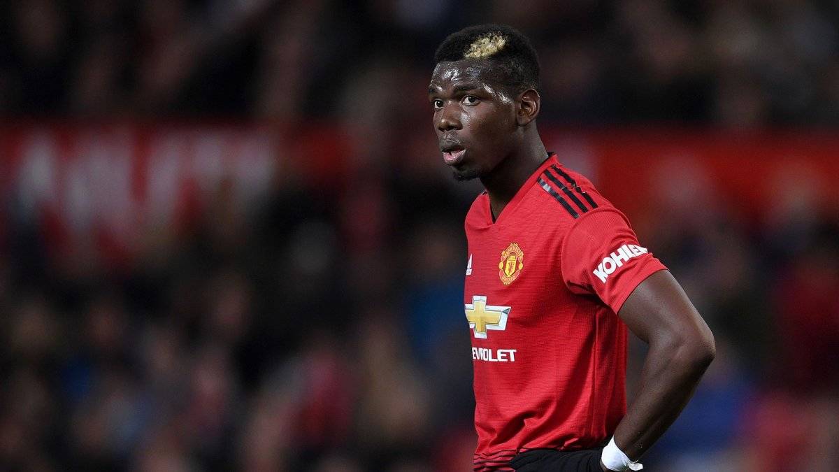 Manchester United sancionará a Paul Pogba por comentarios del despido de Mourinho