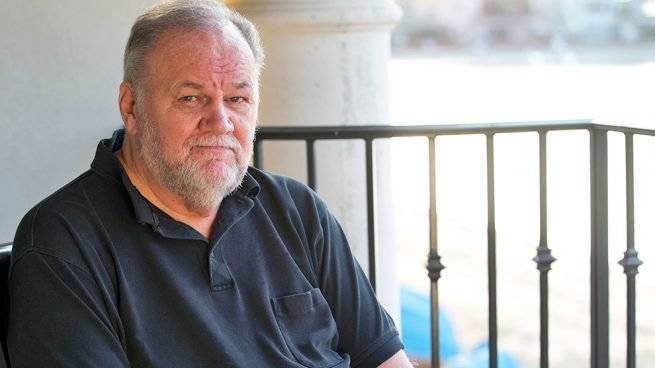 Padre de Meghan Markle pide a Isabel que le ayude en la relación con su hija