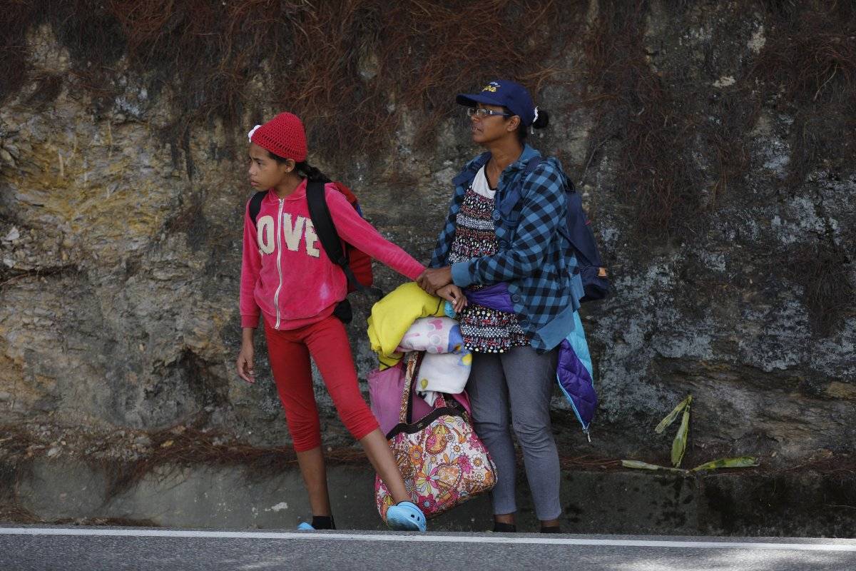 Mujeres venezolanas emigran a Colombia