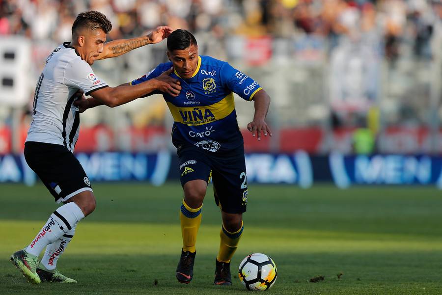 La llegada de Dilan Zúñiga a León puede facilitar el préstamo de Juan Cornejo a la UC / Foto: Agencia UNO