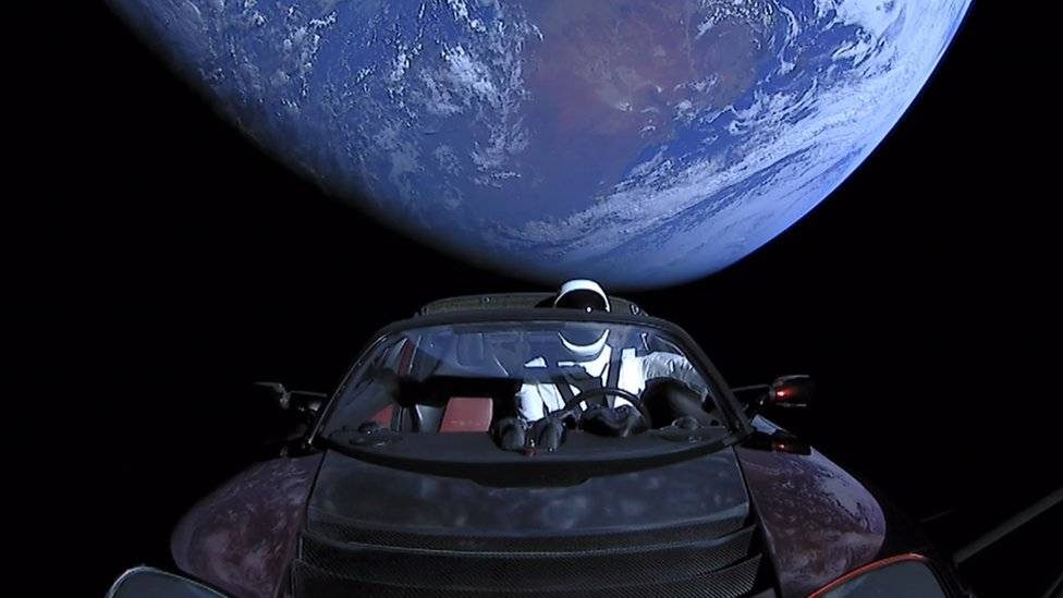 104956420starman-161b17b838f5488656e0922eb9f518cd.jpg