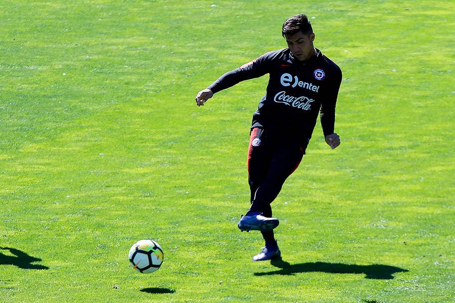 Pese a su pobre desempeño en Colo Colo en 2018, César Pinares fue convocado a la Roja por Reinaldo Rueda para los amistosos ante Costa Rica y Honduras / Foto: Agencia UNO