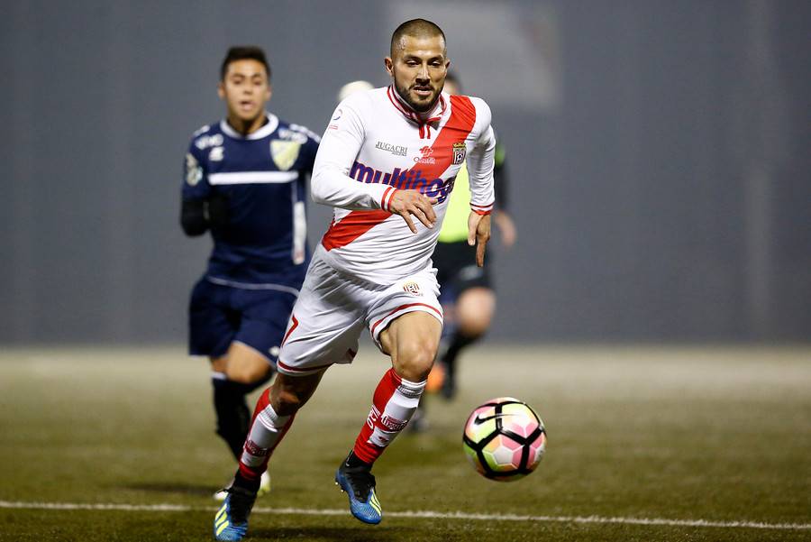 Sebastián Zúñiga, de buen 2018 en Curicó Unido, reforzará a Unión La Calera / Foto: Photosport