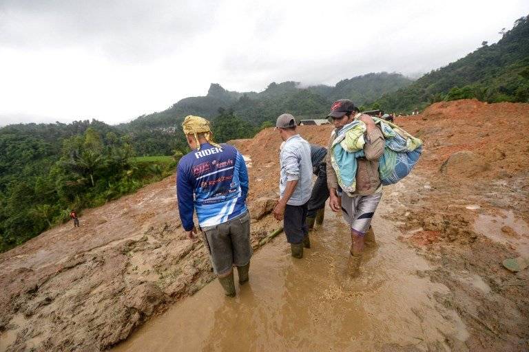 Deslizamiento en Indonesia