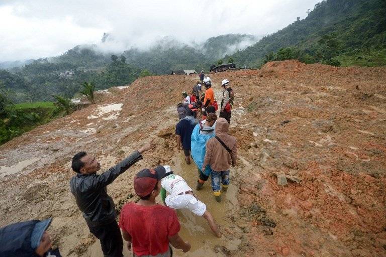 Deslizamiento en Indonesia