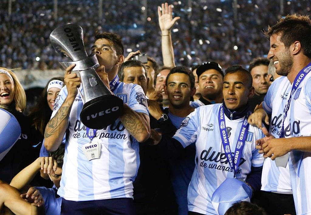 Gustavo Bou fue figura en el título de Racing en 2014. En ese plantel compartió con el actual volante de la UC Luciano Aued / Foto: Getty Images