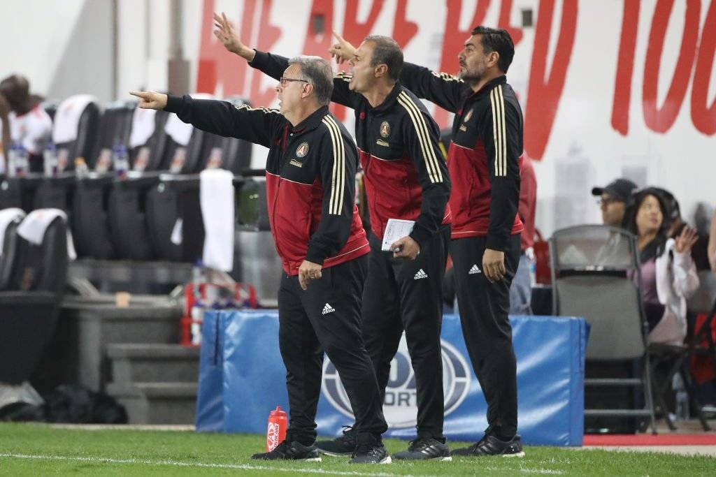 Darío Sala (a la derecha), nuevo asistente técnico de la UC, viene de ser campeón de la MLS con el Atlanta United del Tata Martino / Foto: Getty Images
