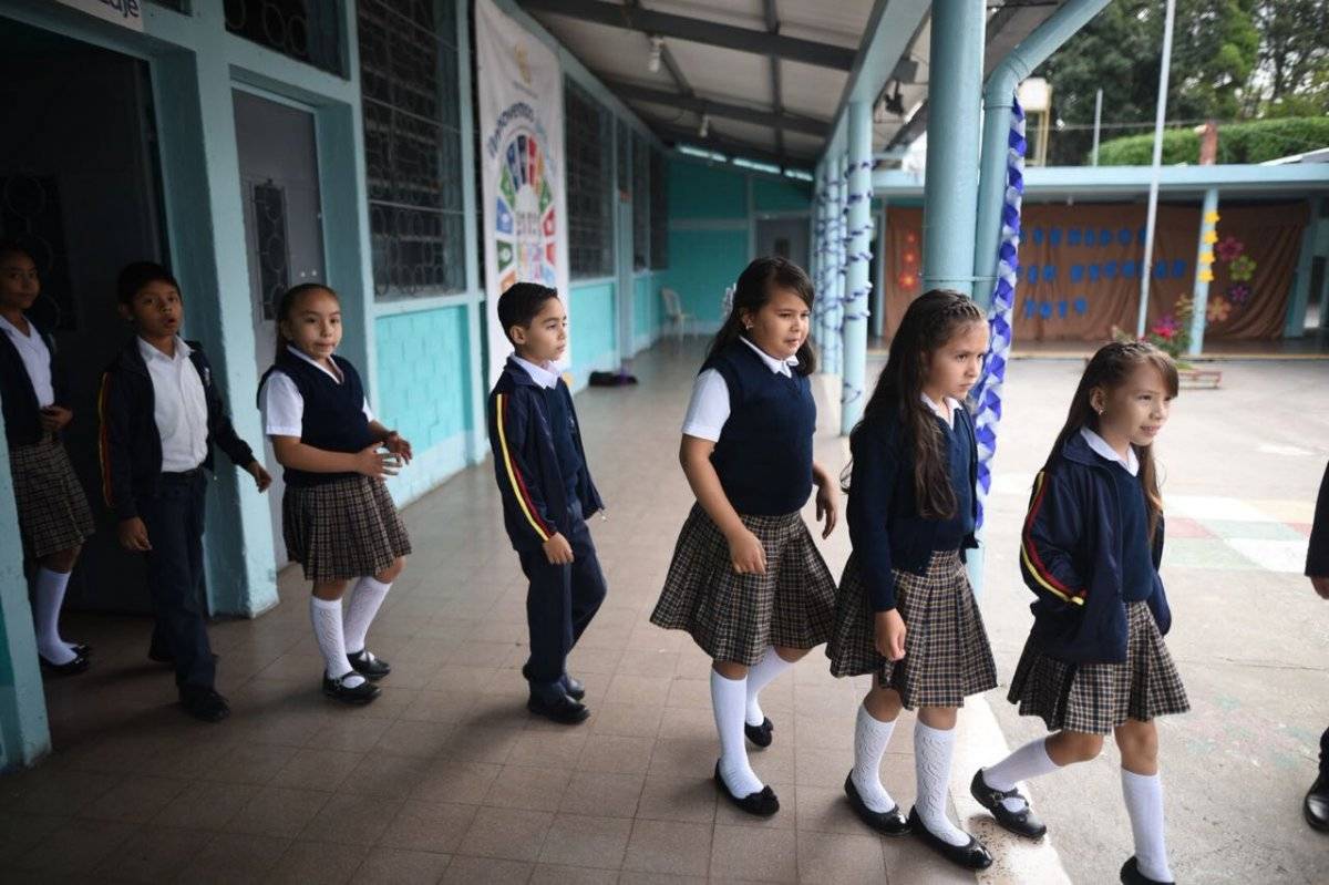 inauguran ciclo escolar 2019 - estudiantes