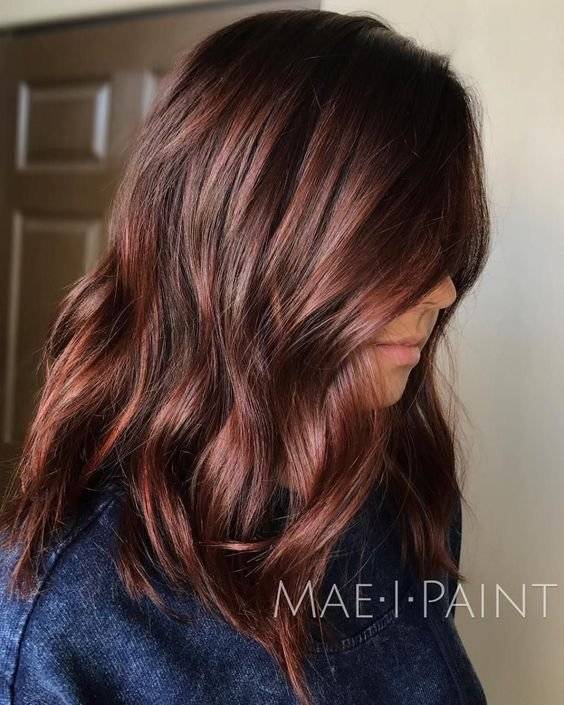 cabello rojo en morenas