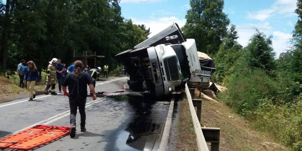 Tribunal decretó arresto domiciliario nocturno a conductor por accidente en Valdivia Tribunal decretó arresto domiciliario nocturno a conductor por accidente en Valdivia