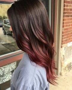 cabello rojo en morenas
