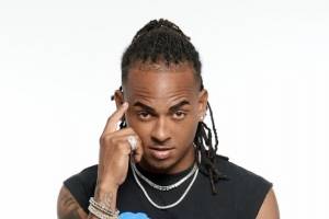 Ozuna publica foto con nuevo look
