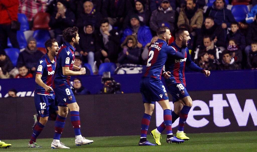 Gol del Levante contra el Barcelona