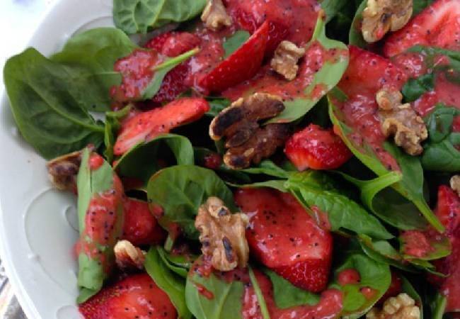 Ensalada de espinacas y fresas