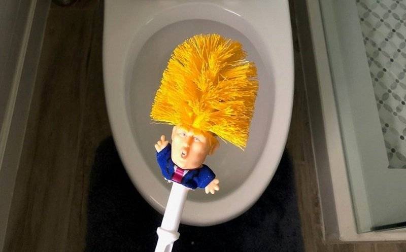 Escobilla para inodoro Trump