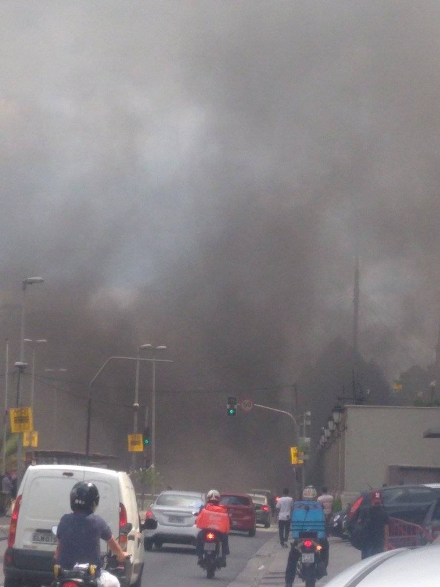 Incêndio carro Tunel Max Feffer Zona Sul São Paulo