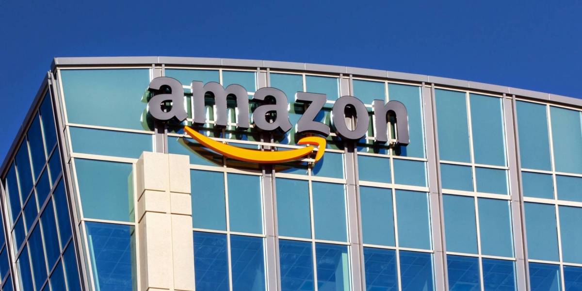 Encontraron a un recién nacido muerto en un bote de basura de un almacén de Amazon