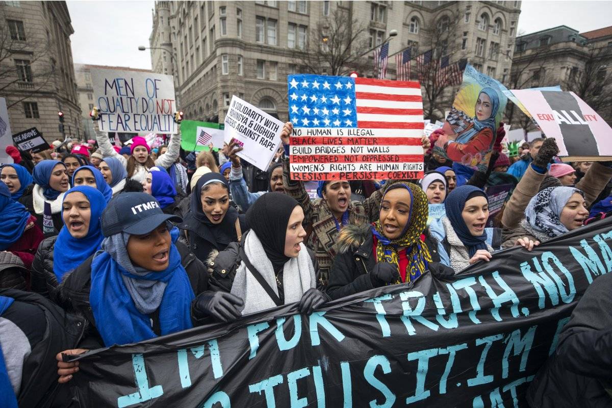 EE.UU: Mujeres salen a marchar a favor de sus derecho y en contra de Donald Trump