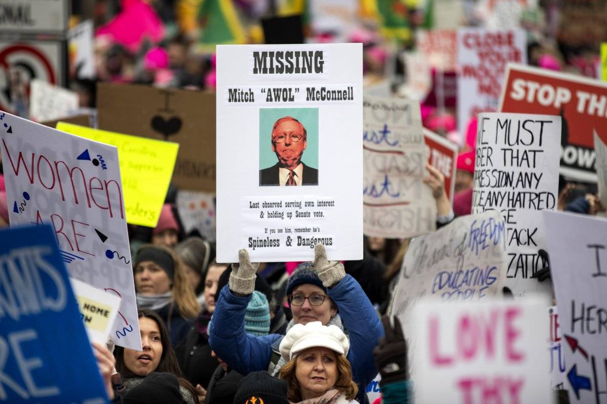 EE.UU: Mujeres salen a marchar a favor de sus derecho y en contra de Donald Trump