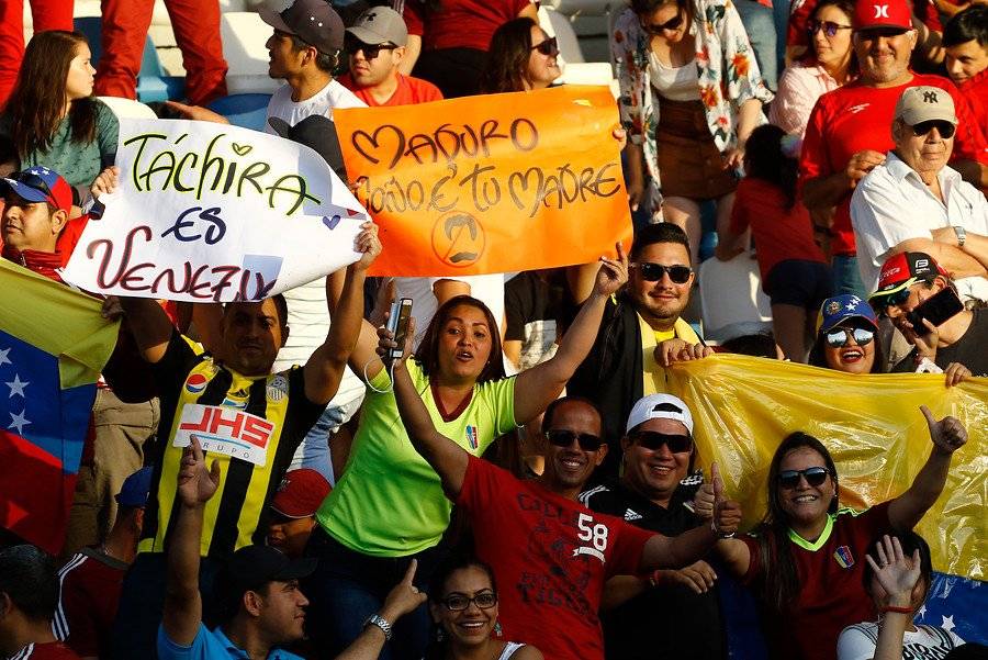 La barra de Venezuela se hizo sentir en Rancagua / Foto: Agencia UNO