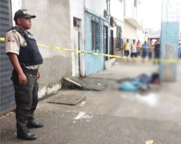 Asesinan a un hombre en el centro Guayaquil Asesinan a un hombre en el centro Guayaquil