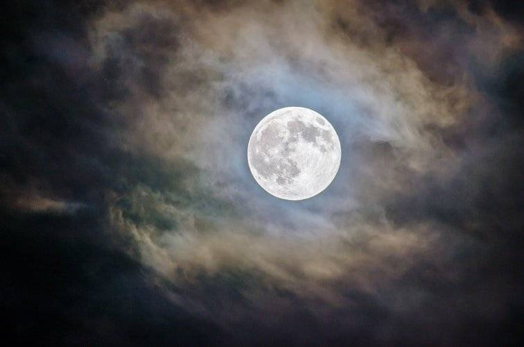 luna