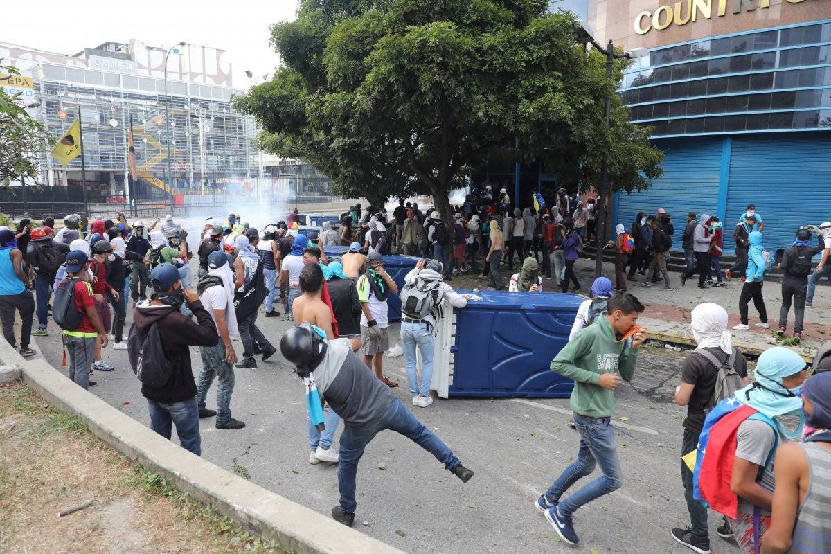 Ocho muertos por manifestaciones de Venezuela en contra de Nicolás Maduro