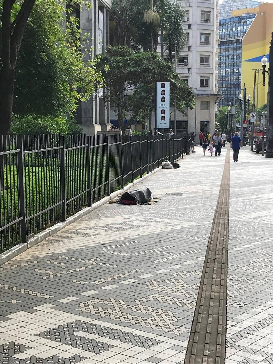 Praça Dom José Gaspar moradores de rua