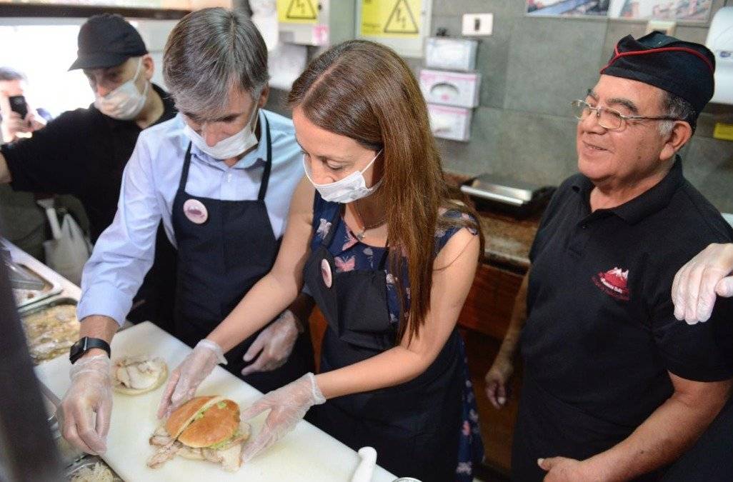 Ministros realizaron sanduches